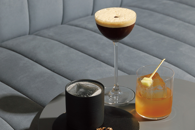 開放的なラウンジスペースやテラスとシームレスにつながる動線イメージ画像